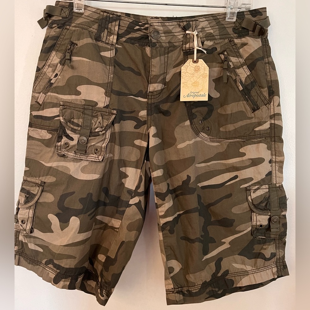 Aeropostale Camouflage Shorts 9/10 nwt
